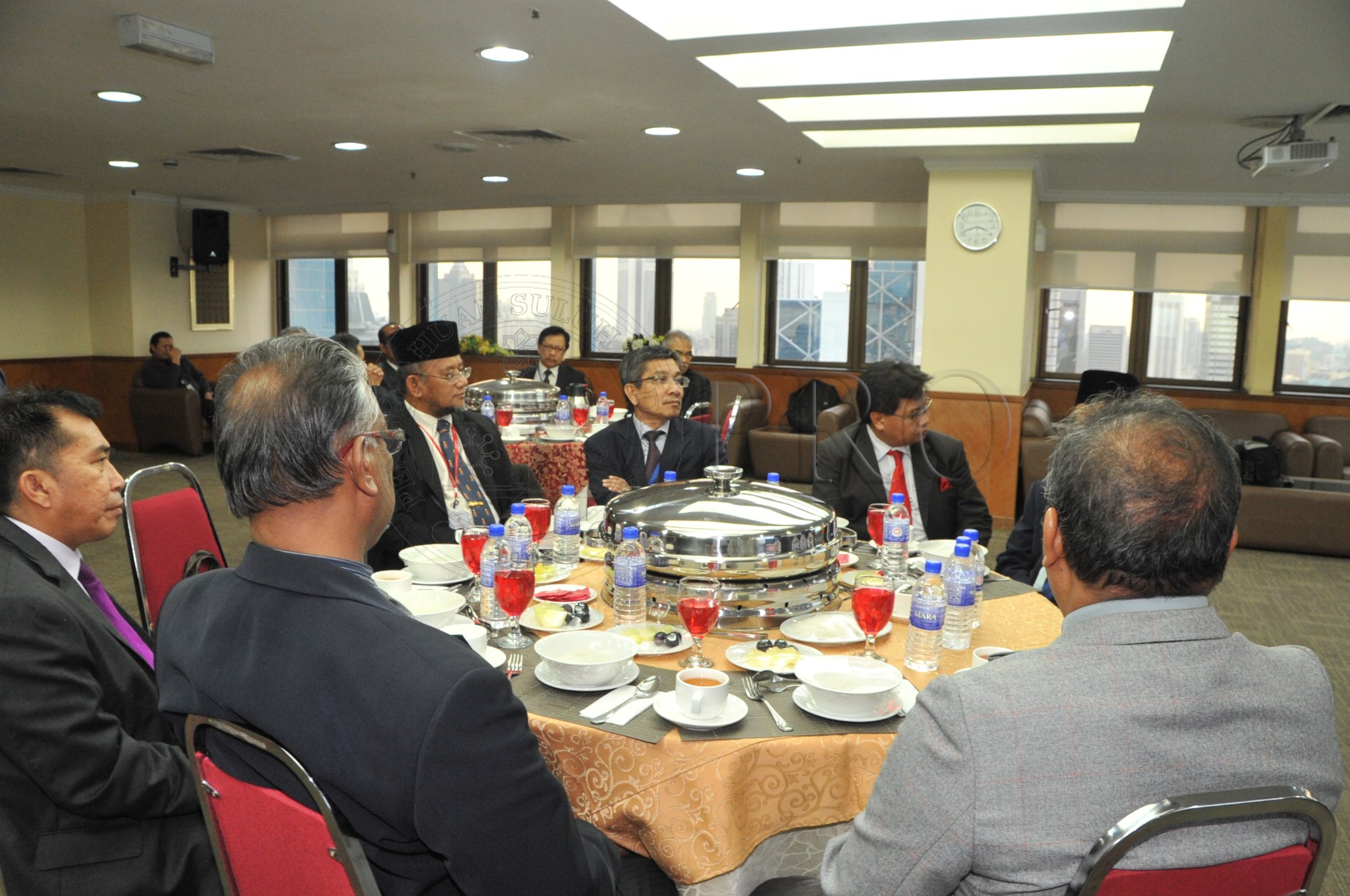 PRO 14 37 MARA PRO 4707